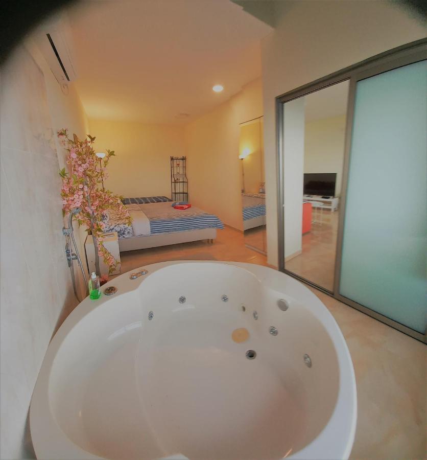 Panorama Bay View 3 Room Haifa Luaran gambar
